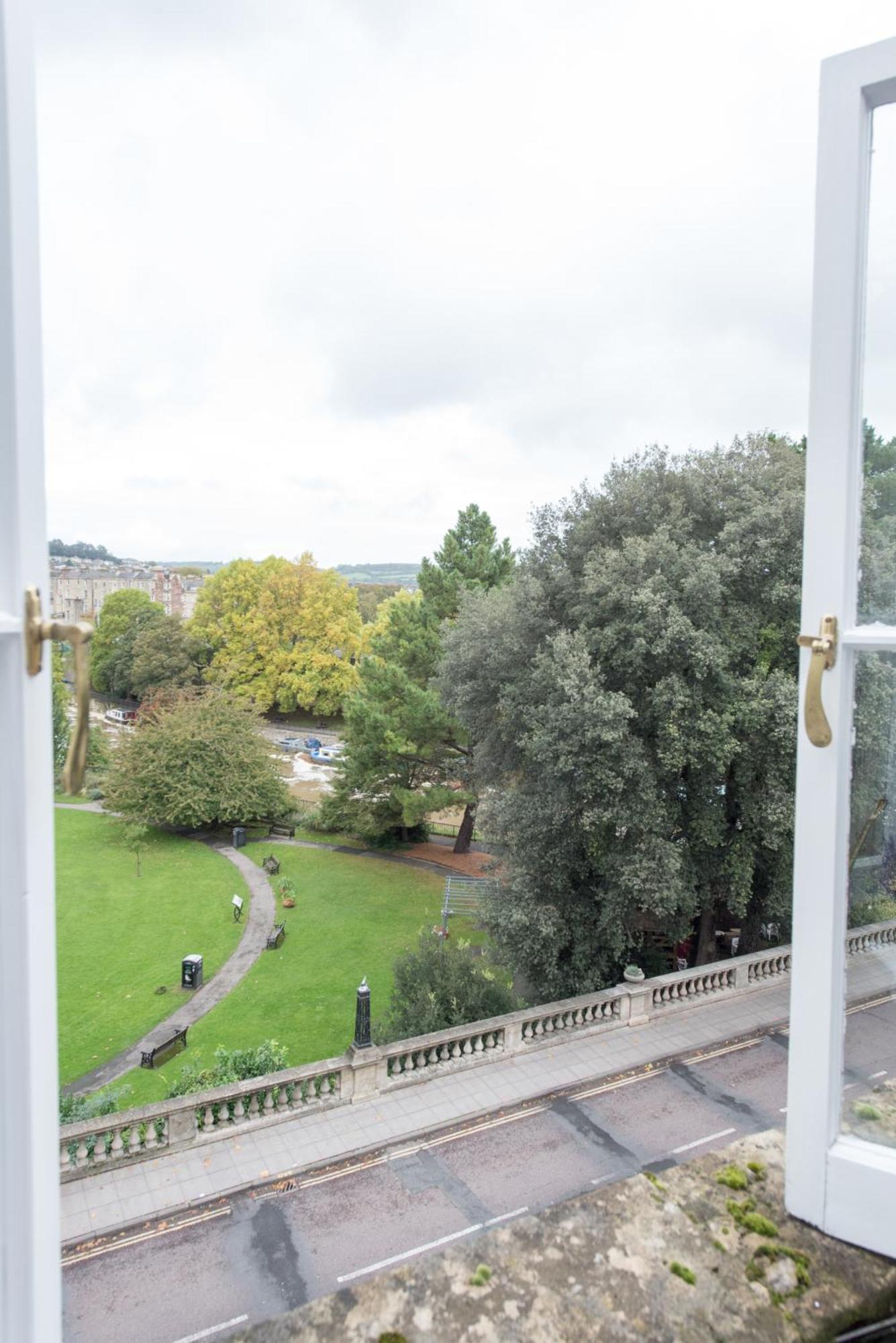Parade Gardens Boutique Apartments- Central, Grade I Listed, 4K Tvs, Hidden Views บาธ ภายนอก รูปภาพ